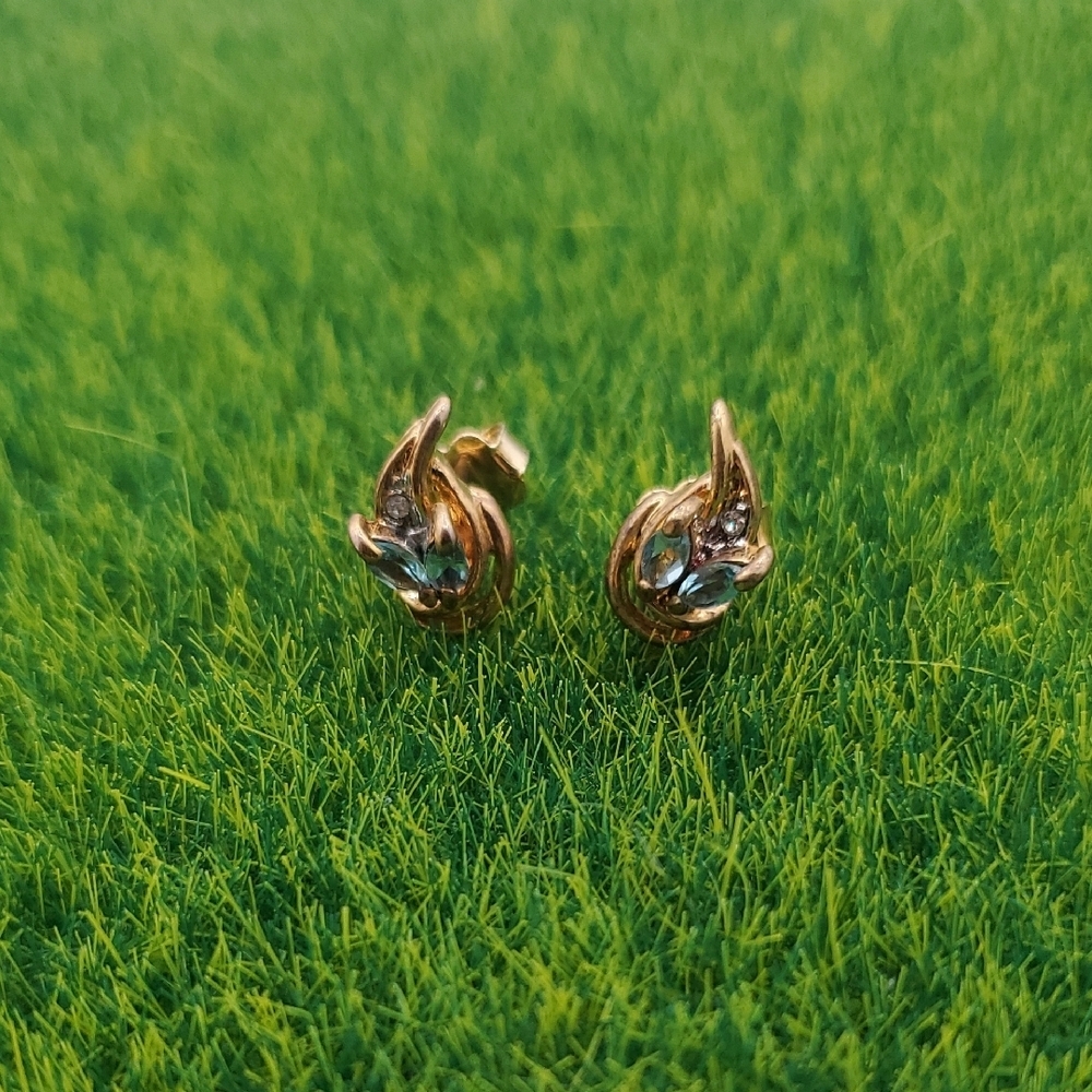 Green Crystal Flame Earrings E1028